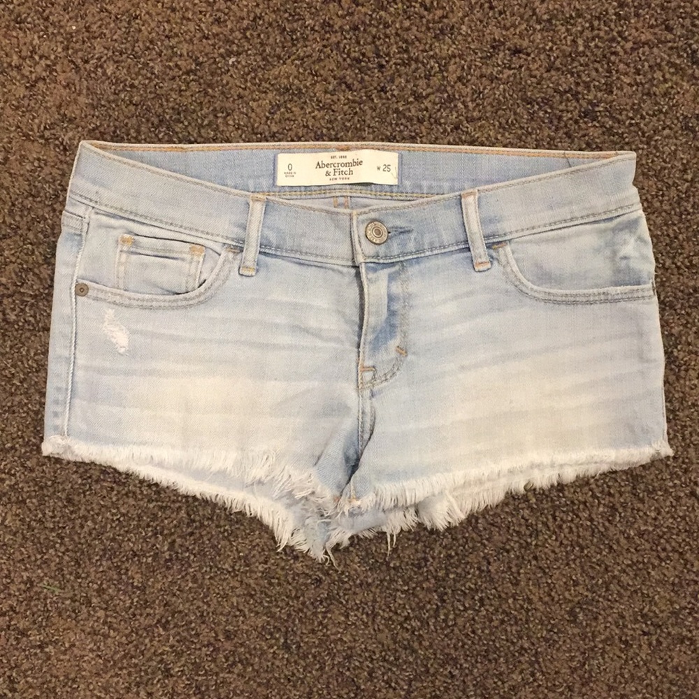 Light wash Abercrombie shorts. Size 0